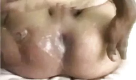 شوهر طاس ، همسر خوابیده و اوتارابانیل را در دهان و الاغ سکس للکبار خود در دوربین بیدار کرد